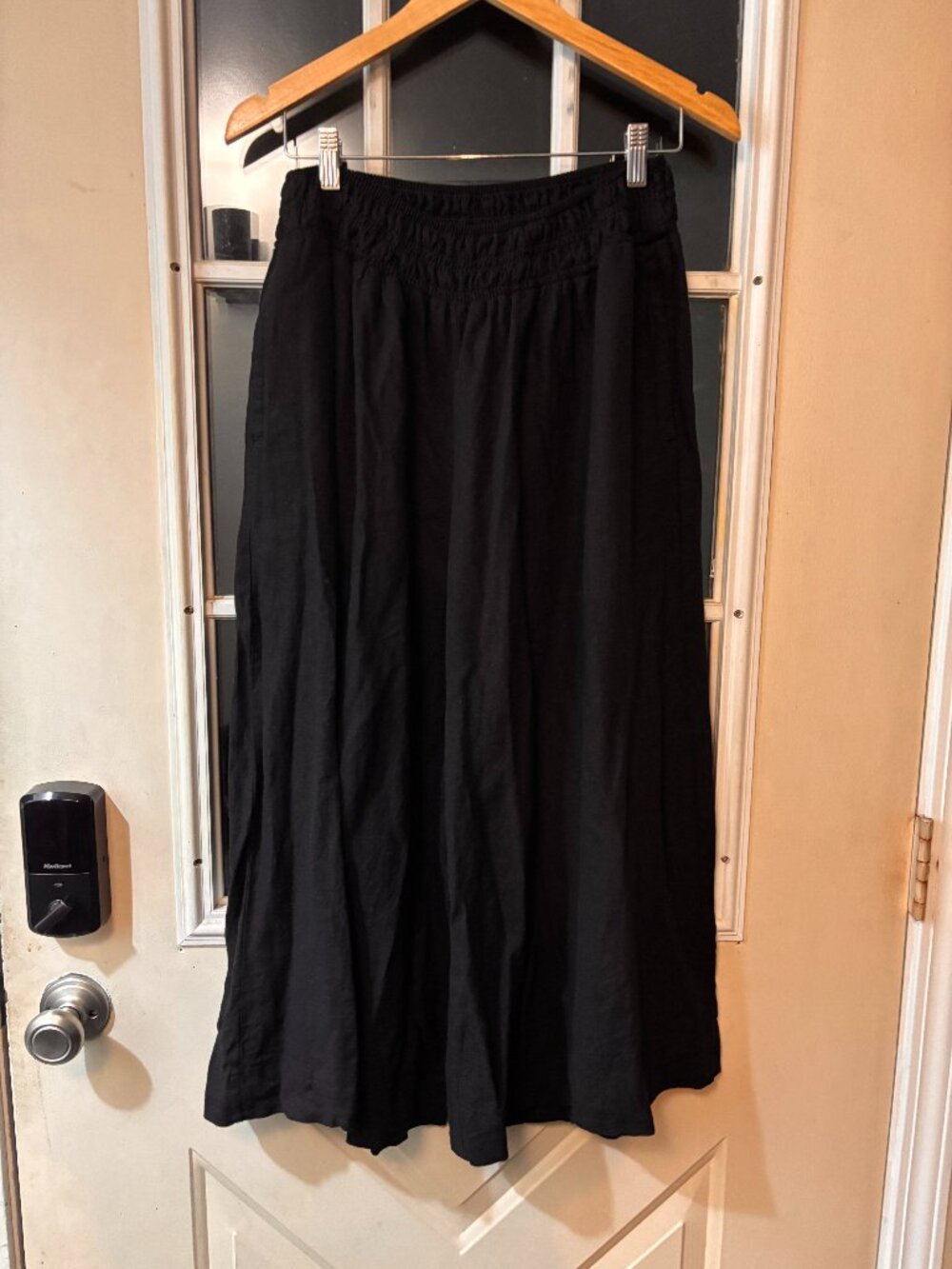 Old Navy Super Wide Leg Linen Blend Pants